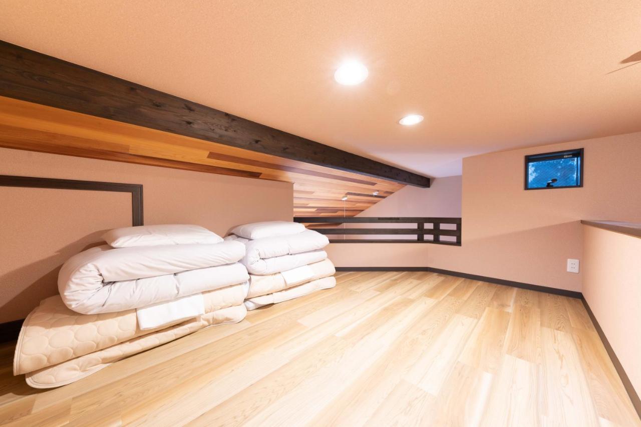 スタジオーネ 箱根強羅 West - Stagione Hakone Gora West Appartement Buitenkant foto