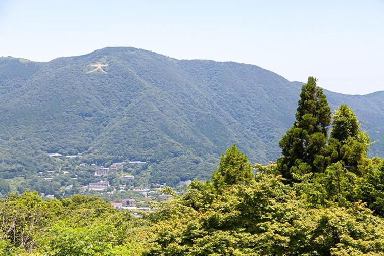 スタジオーネ 箱根強羅 West - Stagione Hakone Gora West Appartement Buitenkant foto